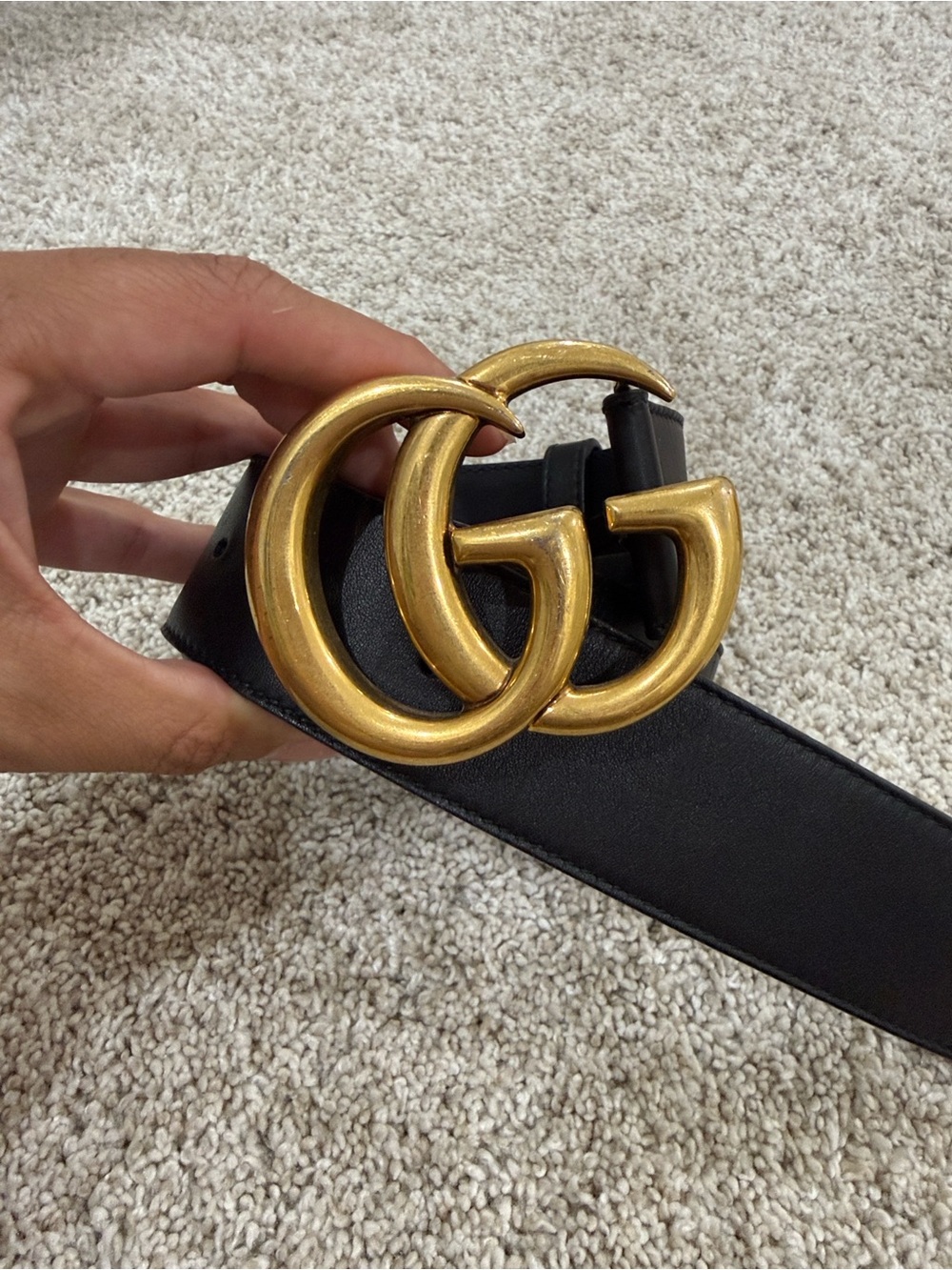 Gucci Black Leather Women's Belt with Gold Accent